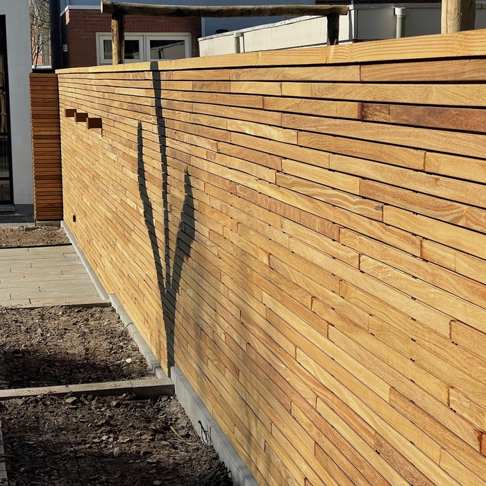 Moderner Zaun 5,0 cm aus Ipe-Holz