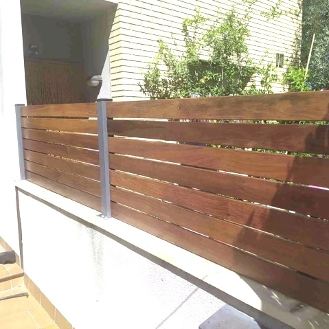 Lattenzaun aus Ipe Holz niedrig Modell 