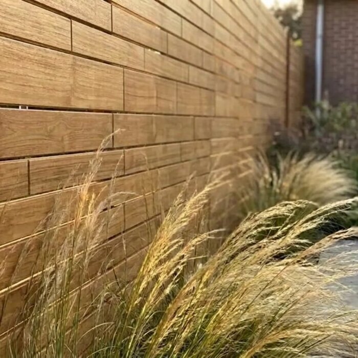Teak Lamellen 9 cm mit gleichmäßigen 5 mm Fugen