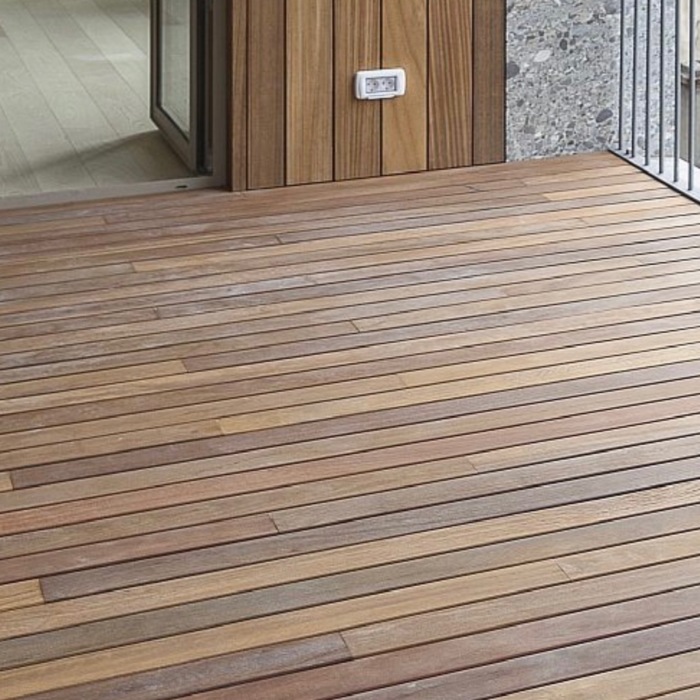 Terrassendielen aus IPE-WOOD in 50 mm Breite