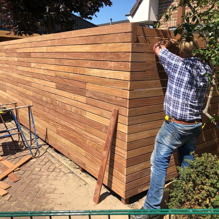 Sichtschutz holz | Ipe Zaun | mit 9 cm breiten Leisten