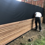 Doppelseitiger Ipé Zaun 4x4 cm mit EPDM-Folie