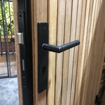 Hartholz IPE modern Gartentor - 4,0 cm Lamellen beidseitig