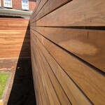 Ipe Sichtschutzlamellen Rhombuszaun verdeckt 2.0 x 9.0 cm 