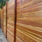 IPE-Zaun modern, Lattenkombination aus 5, 7 und 9 cm breitem 1-seitigem Holz