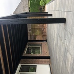 modernes Dach in schwarz