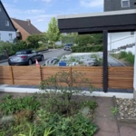 Sichtschutzelement niedrig horizontal mit unsichtbarem Clipsystem