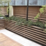 Sichtschutzelement niedrig horizontal mit unsichtbarem Clipsystem